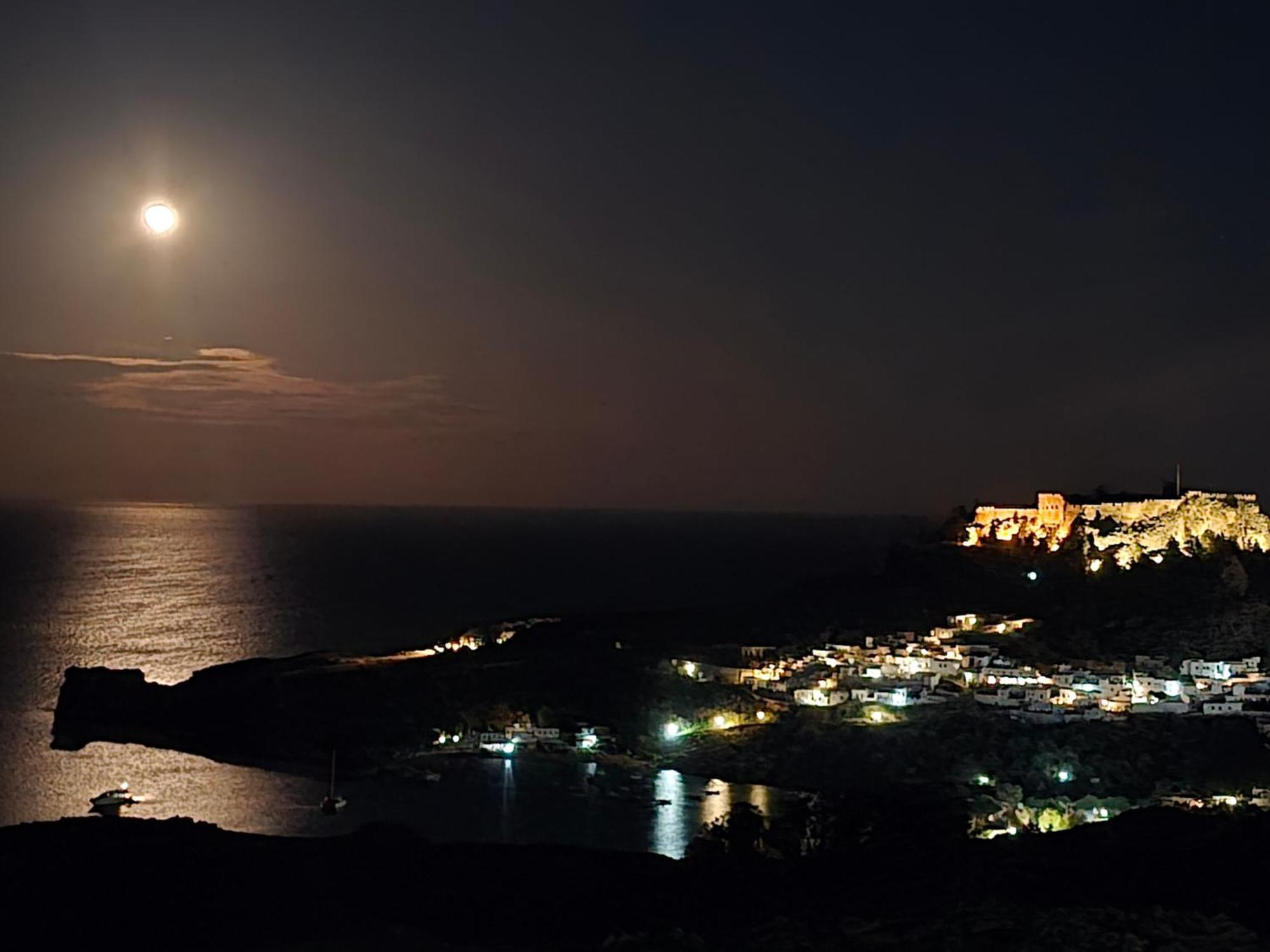 Lindos Luxury Belfry Apartment Kültér fotó